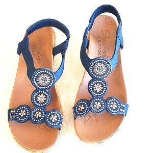 SKECHERS Luxe Foam sandals